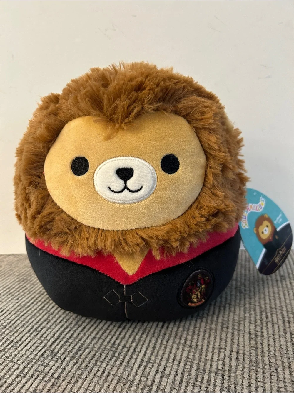 Squishmallows Harry Potter Hogwarts Gryffindor lion NEW with black robe